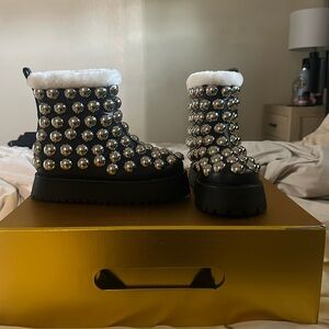 IAMJENNIFERLE studded platform booties